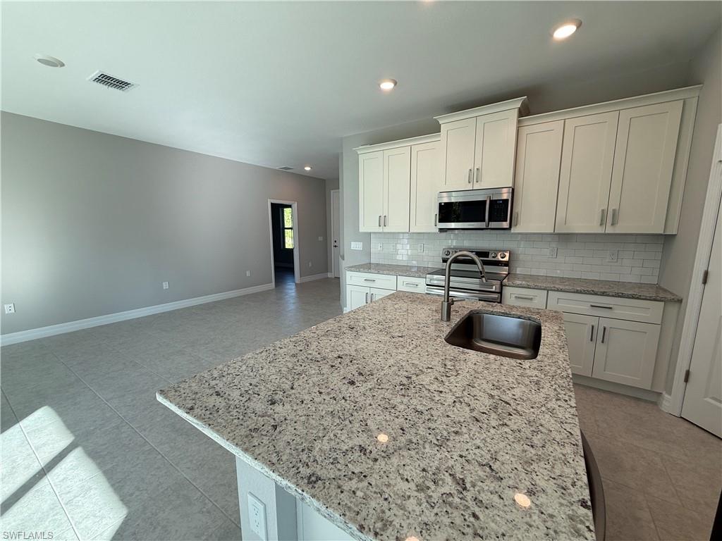 1026 Grant Blvd Property Photo 10