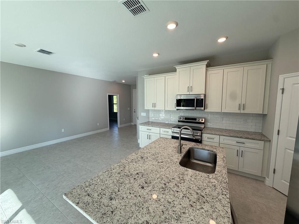 1026 Grant Blvd Property Photo 11