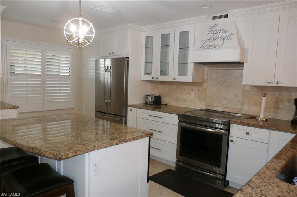 12621 Kelly Sands Way 329 Property Photo 3