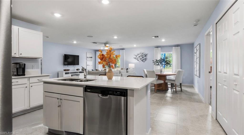 8083 Sunrise Cir Property Photo 3