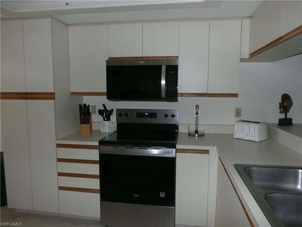 16500 Kelly Cove Dr 2880 Property Photo 4