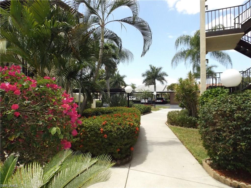 11110 Caravel Cir 101 Property Photo 3