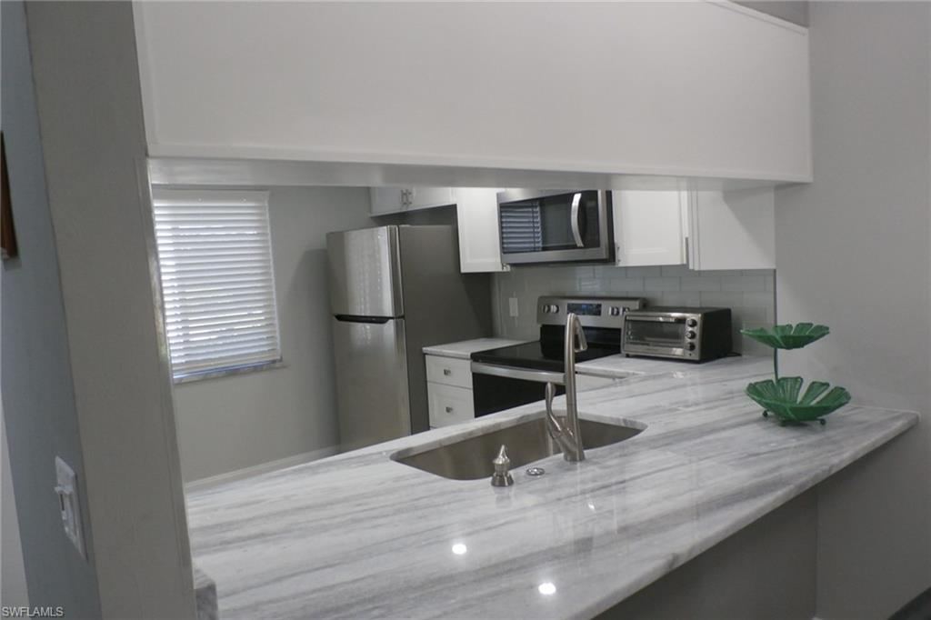 11110 Caravel Cir 101 Property Photo 8