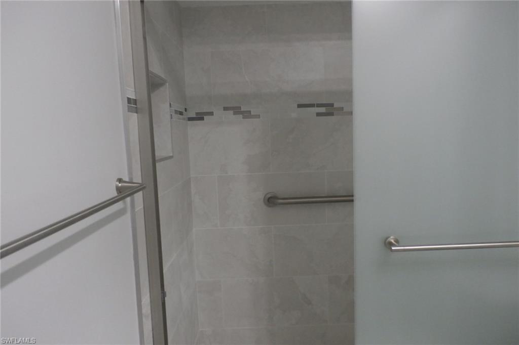 11110 Caravel Cir 101 Property Photo 15
