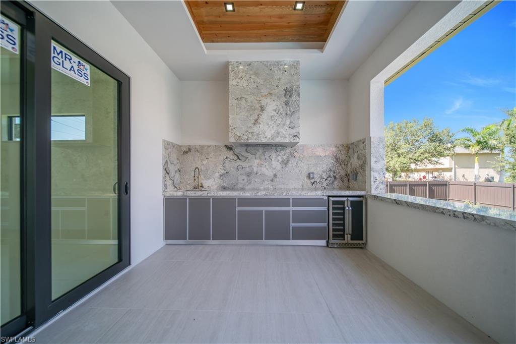 2421 Santa Barbara Blvd N Property Photo 27