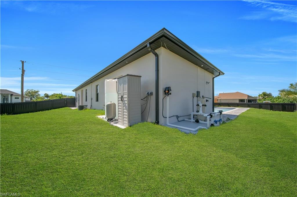 2421 Santa Barbara Blvd N Property Photo 31
