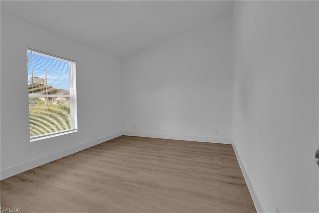 5236/5238 28th St Sw Property Photo 9