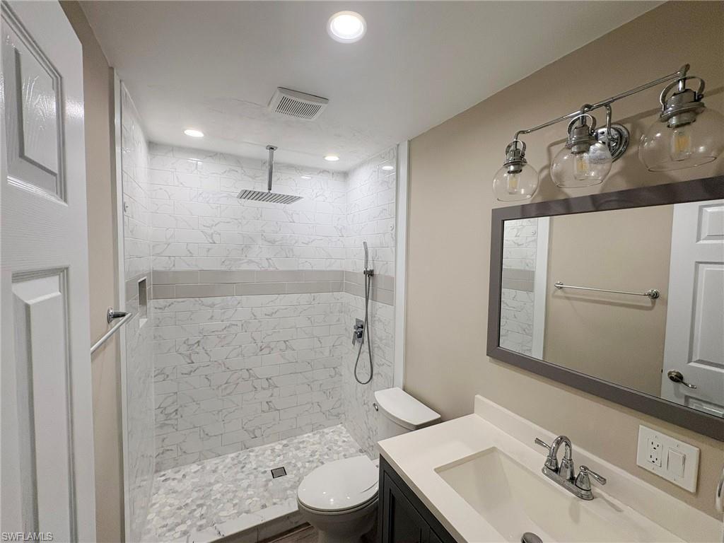 11460 Caravel Cir 5002 Property Photo 15