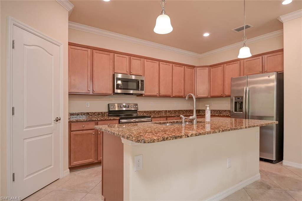 10973 Cherry Laurel Dr Property Photo 3