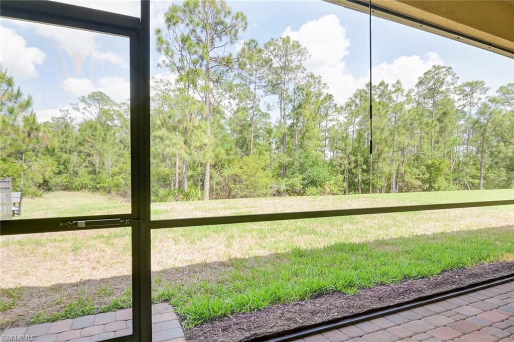 10973 Cherry Laurel Dr Property Photo 8