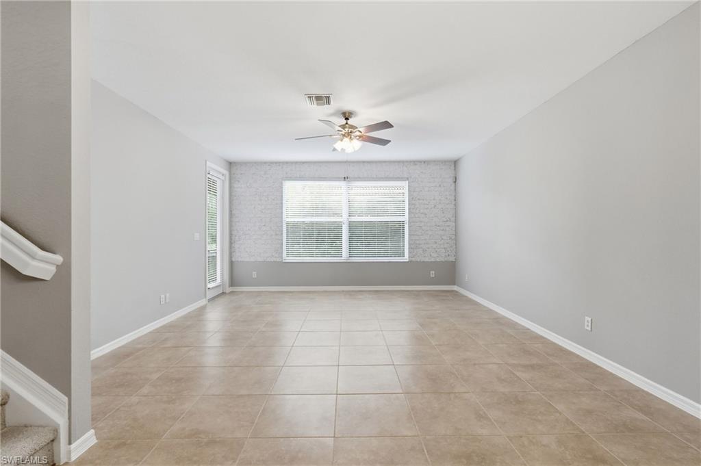 9829 Roundstone Cir Property Photo 8
