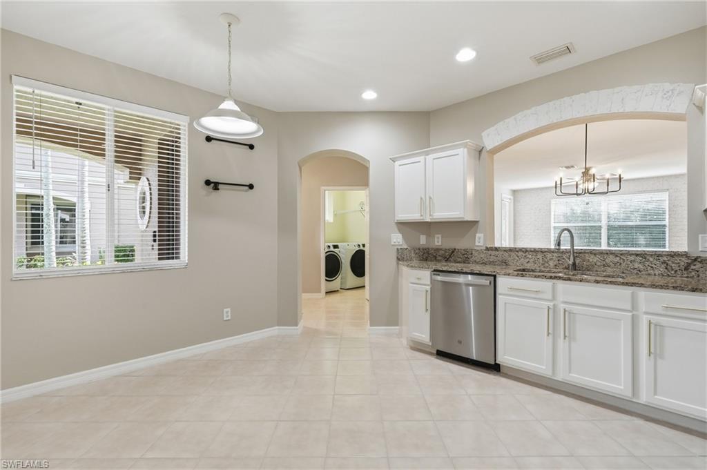 9829 Roundstone Cir Property Photo 16