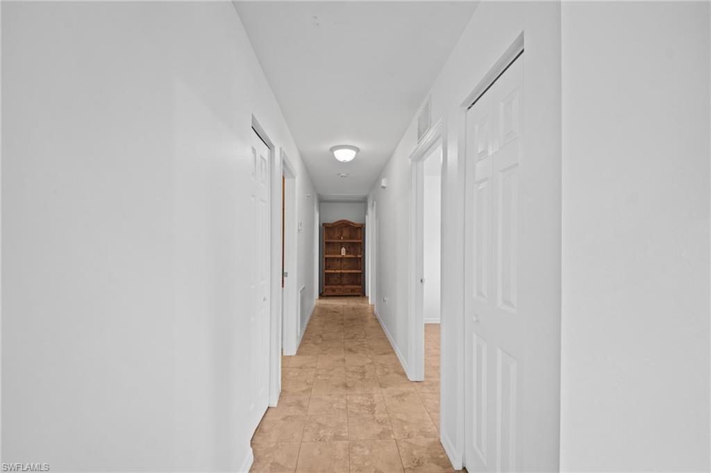 3504 65th St W Property Photo 8