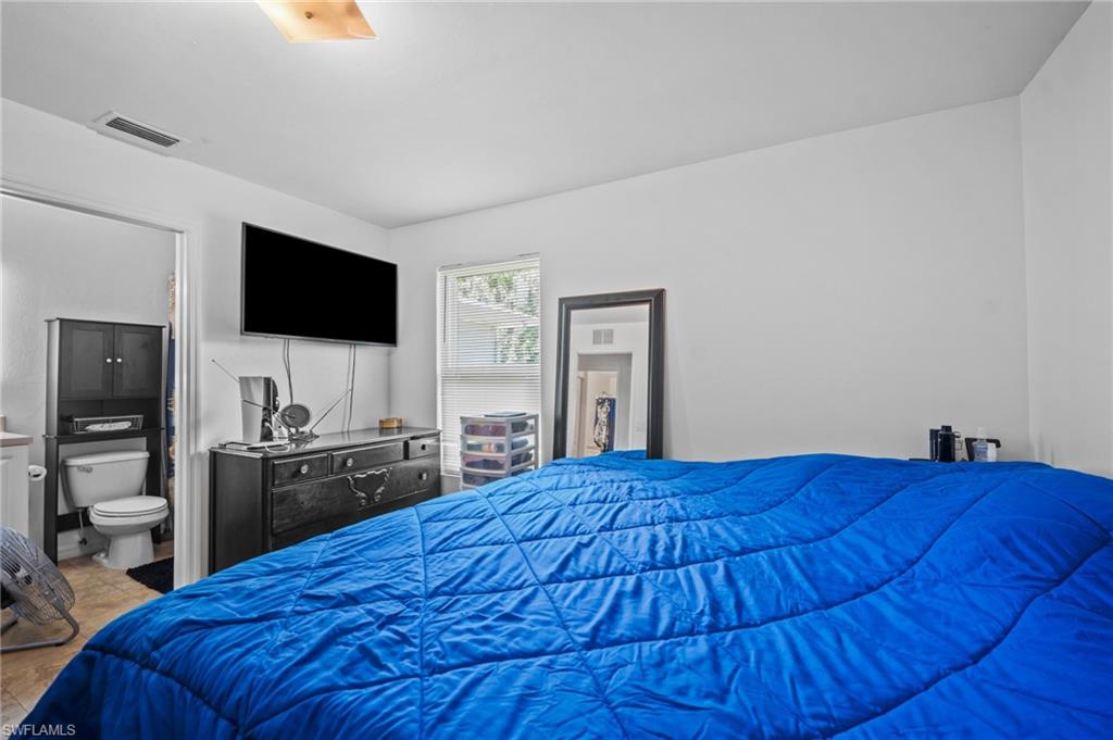 3504 65th St W Property Photo 10