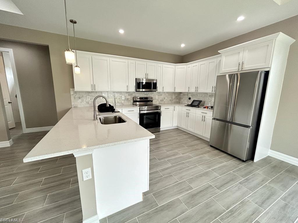 4827 Everglades Blvd N Property Photo 6