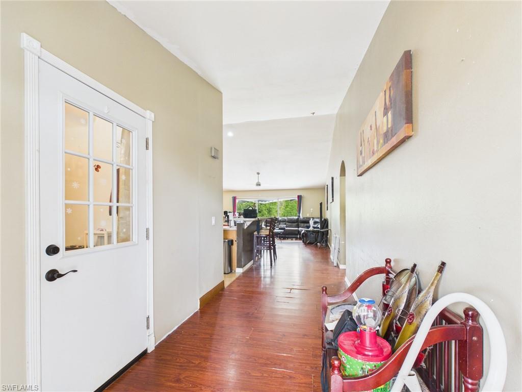 1858 Marlboro Ln Property Photo 4