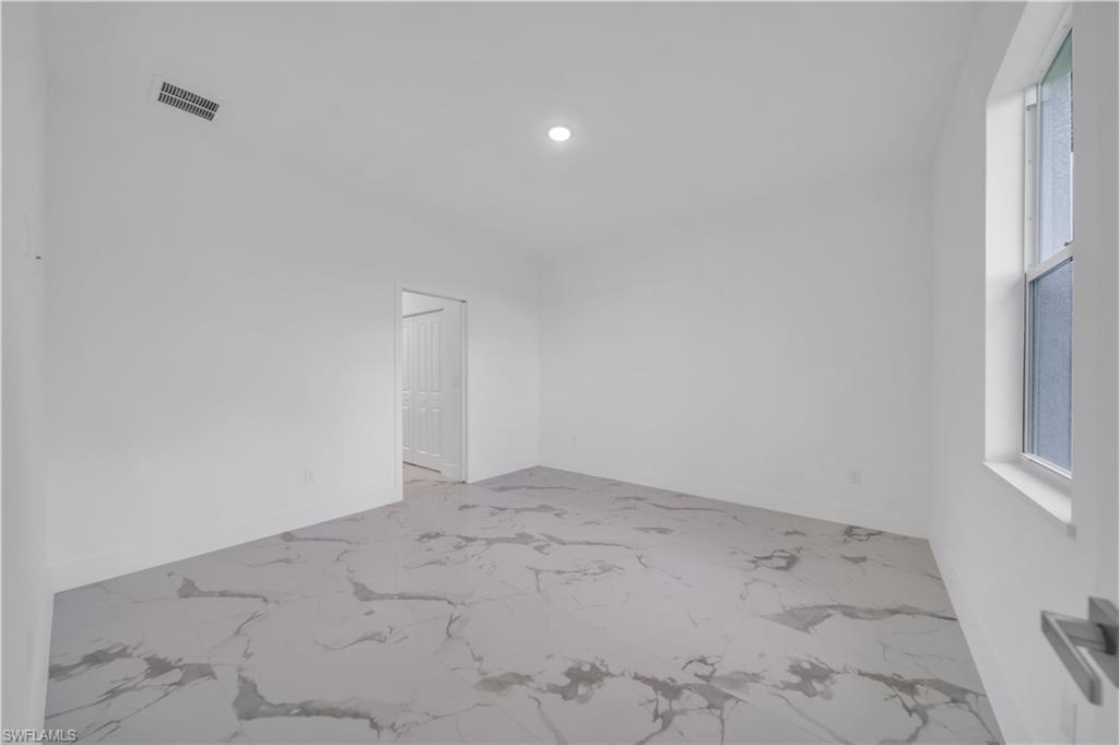 435 Petite Ave Property Photo 12