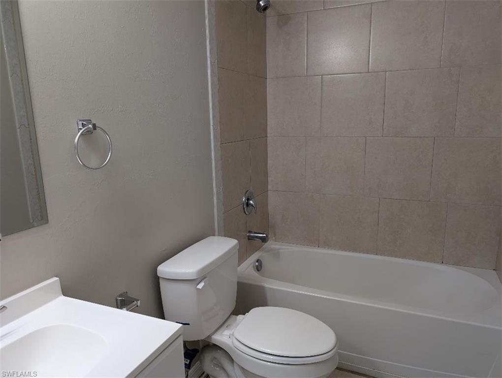3706 Se 9th Pl Property Photo 9