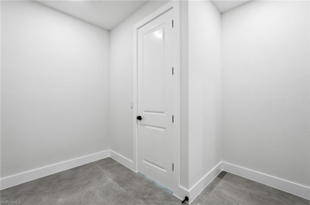 329 Ne 15th Ter Property Photo 19