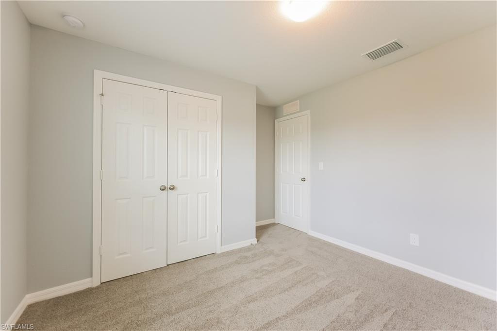 2915 66th St W Property Photo 11