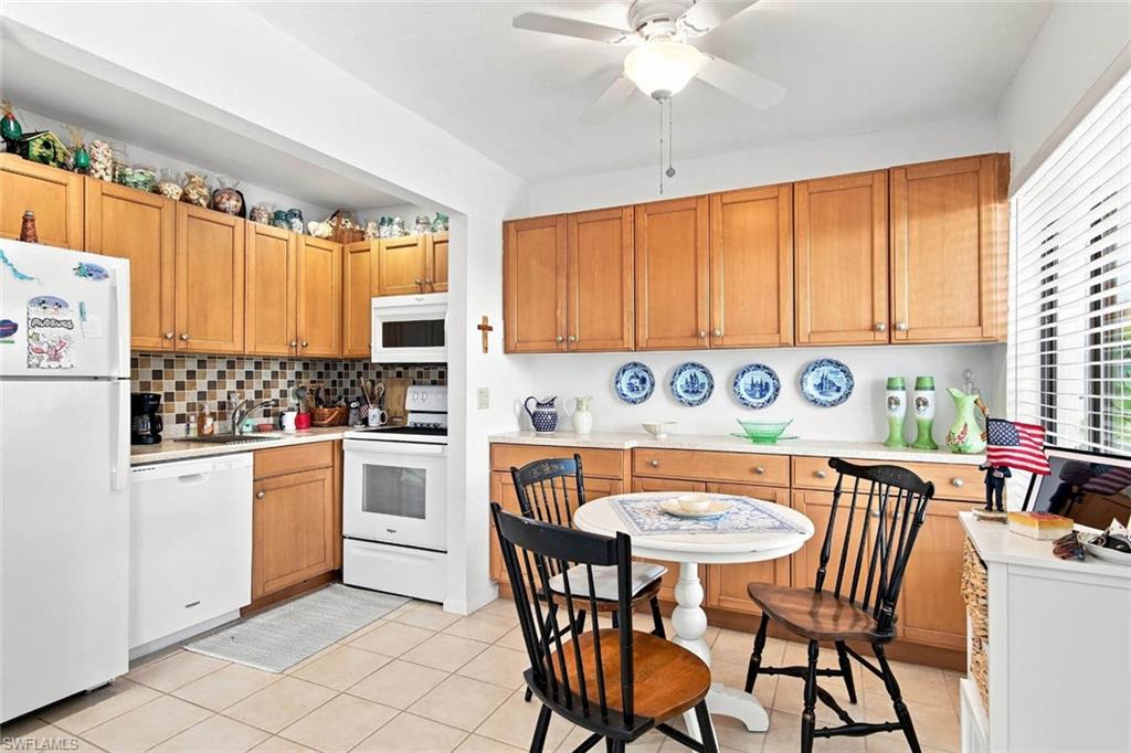 1250 Tennisplace Ct C36 Property Photo 4