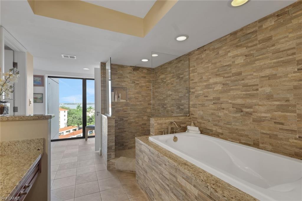 5260 S Landings Dr 709 Property Photo 23