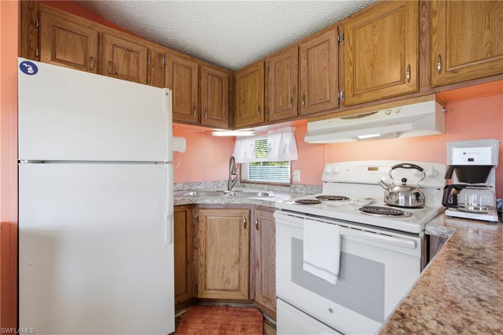 5558 Palm Beach Blvd 5 Property Photo 10