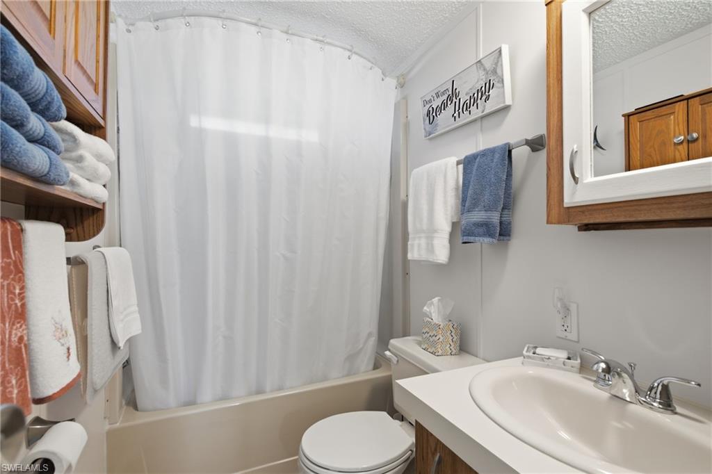 5558 Palm Beach Blvd 5 Property Photo 11