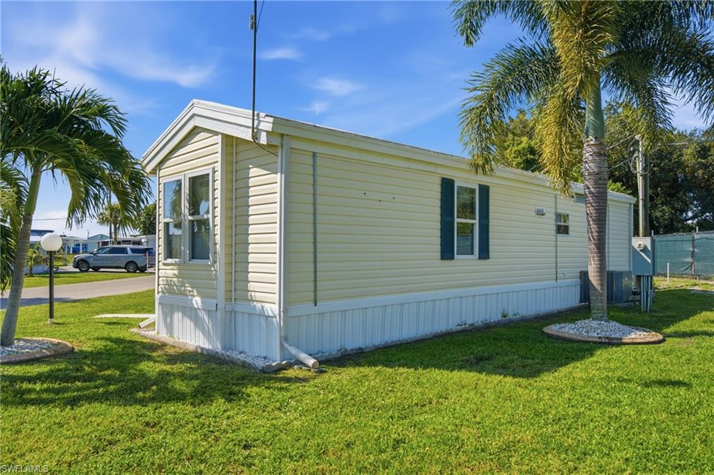 5558 Palm Beach Blvd 5 Property Photo 18
