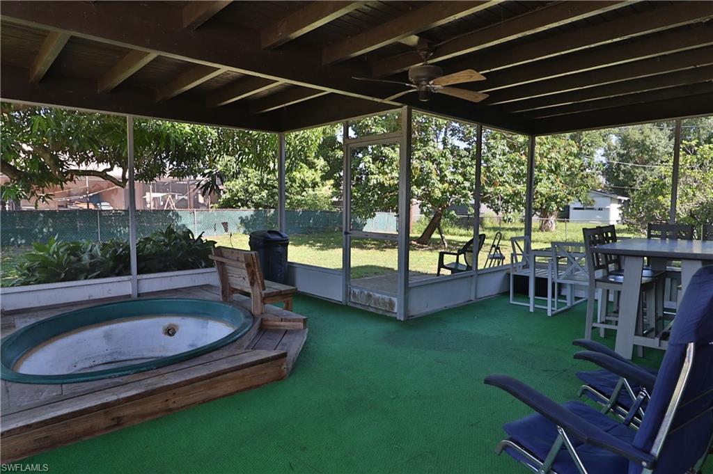 205 Maine Ave Property Photo 6