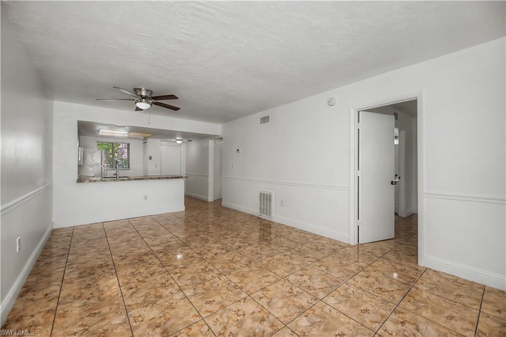 2700 Park Windsor Dr 713 Property Photo 12