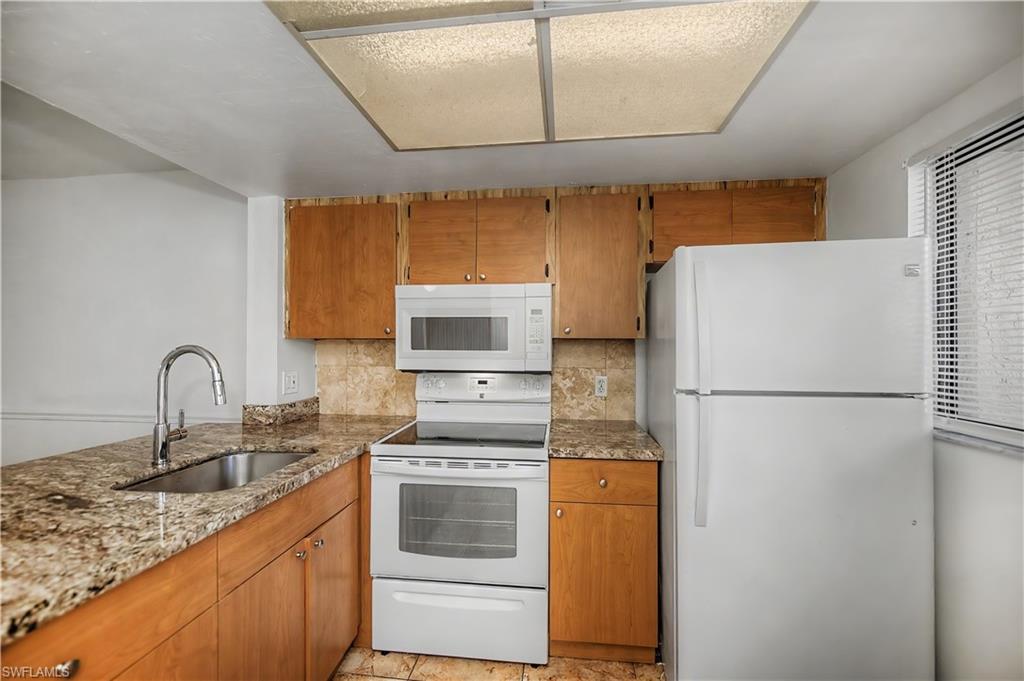 2700 Park Windsor Dr 713 Property Photo 22