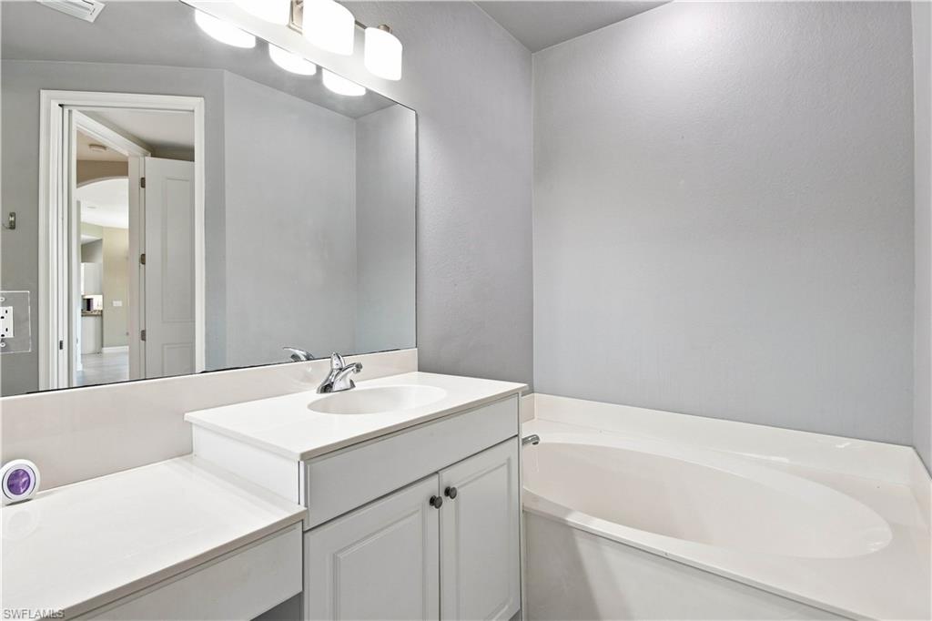 15811 Prentiss Pointe Cir 102 Property Photo 14