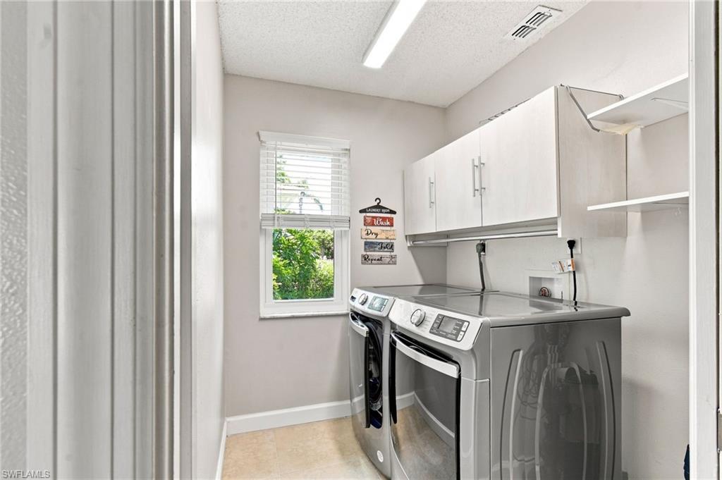 1017 Se 36th Ter Property Photo 22
