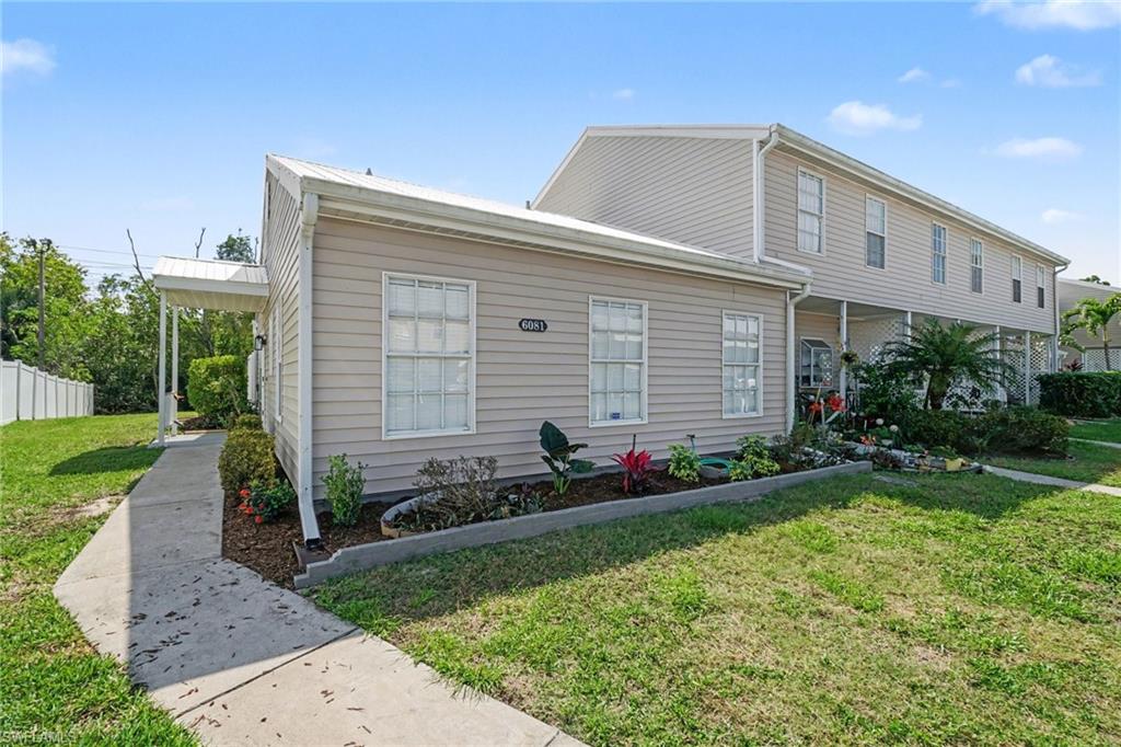 6081 Lake Front Dr Property Photo 2