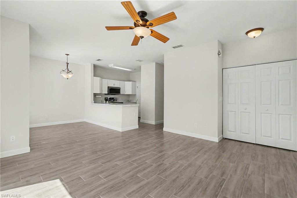 6081 Lake Front Dr Property Photo 9