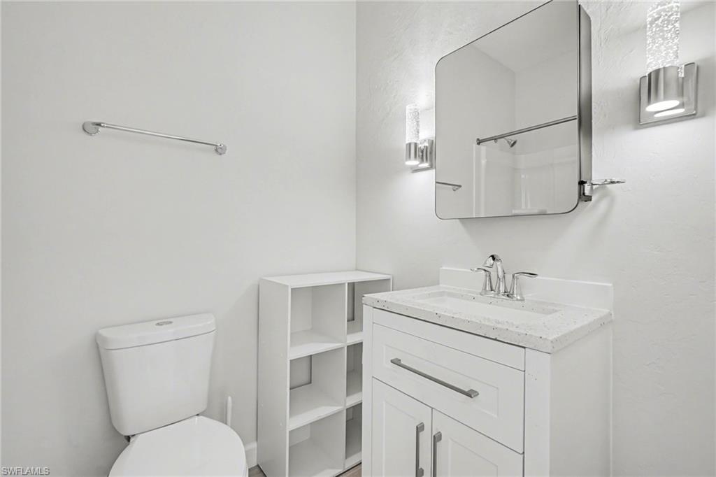 6081 Lake Front Dr Property Photo 20