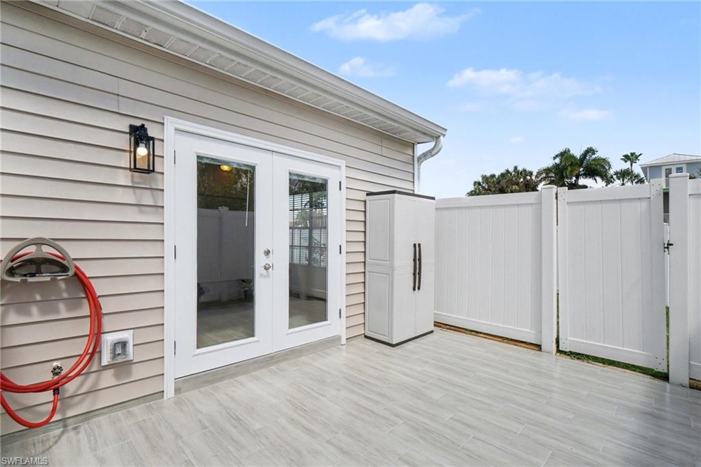6081 Lake Front Dr Property Photo 26