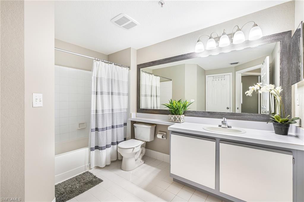 6481 Aragon Way 305 Property Photo 18