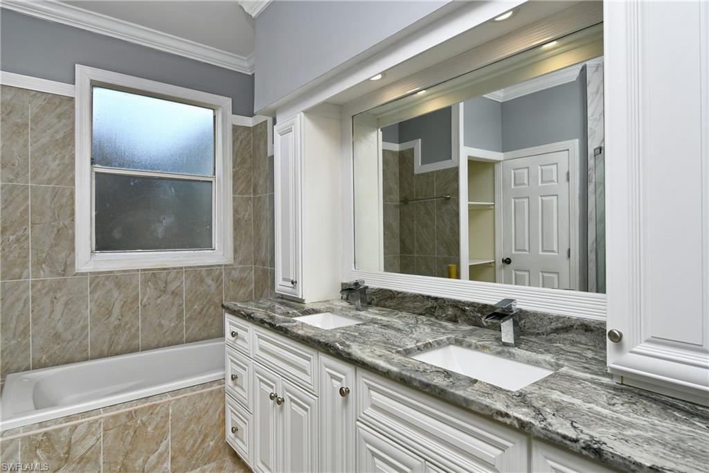 599 Genevieve Dr Property Photo 16