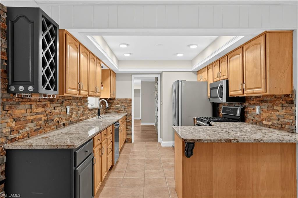 6450 31st Ter N Property Photo 10
