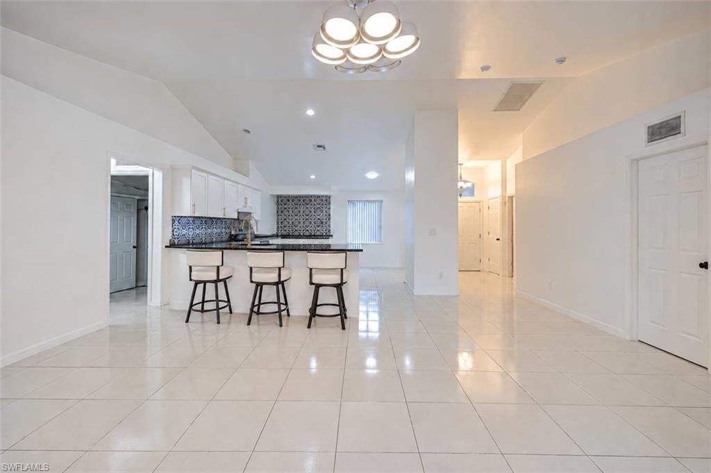 1414 Louis Ave Property Photo 2