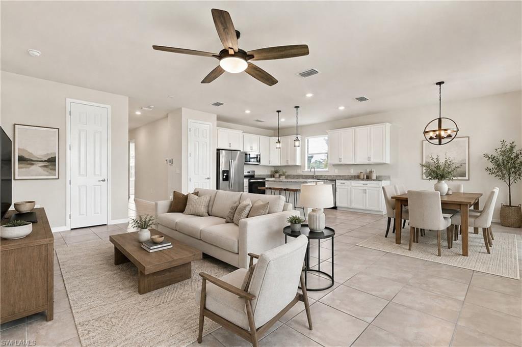 3721 E Hampton Cir Property Photo 5