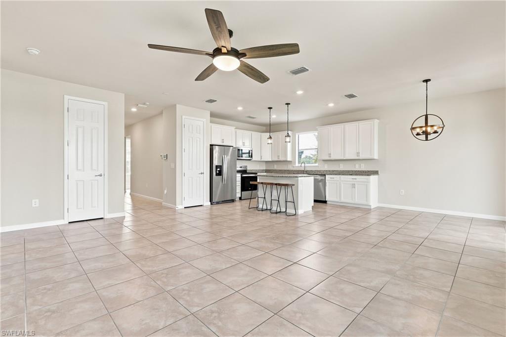 3721 E Hampton Cir Property Photo 6