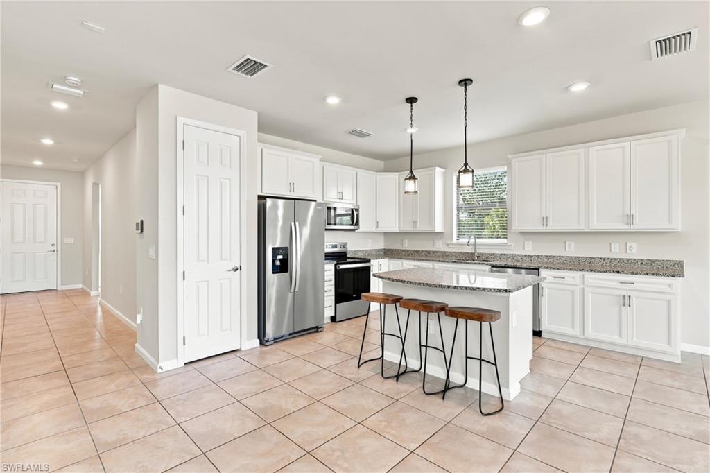 3721 E Hampton Cir Property Photo 8