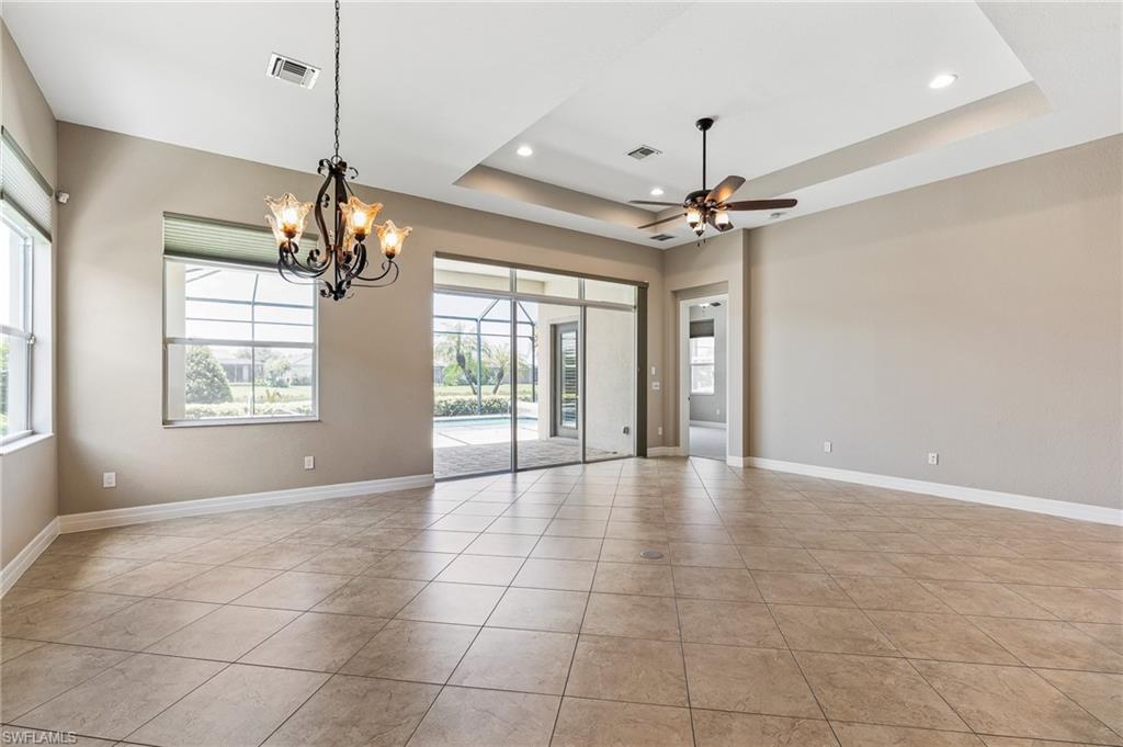 12764 Fairway Cove Ct Property Photo 5