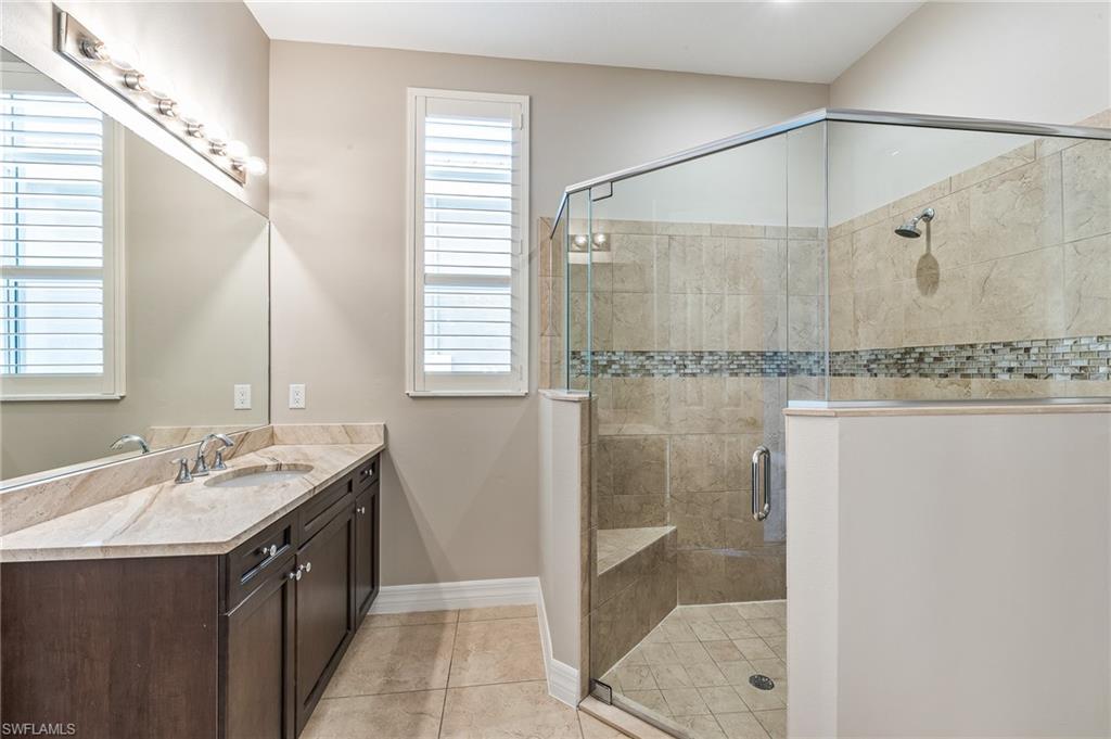 12764 Fairway Cove Ct Property Photo 13
