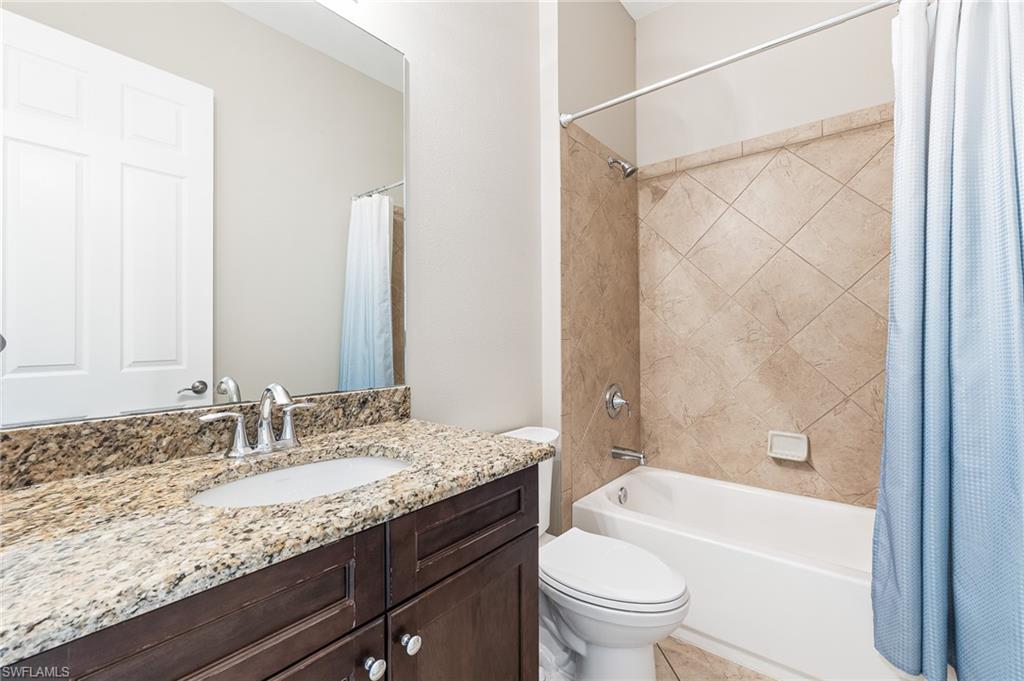 12764 Fairway Cove Ct Property Photo 17