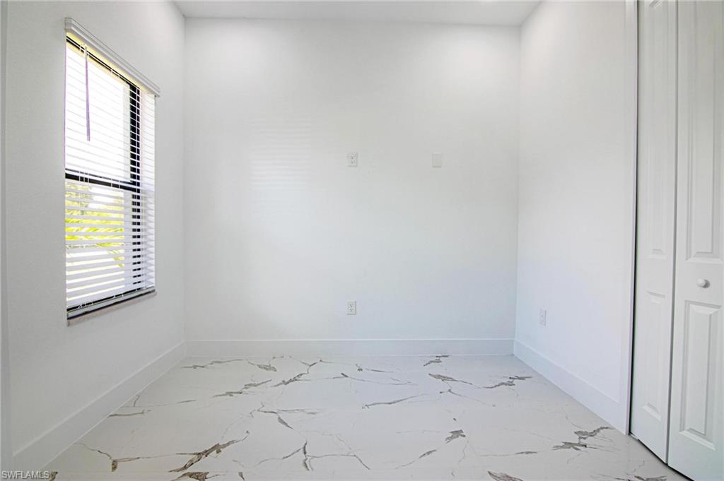 1834 Lindsay St Property Photo 4