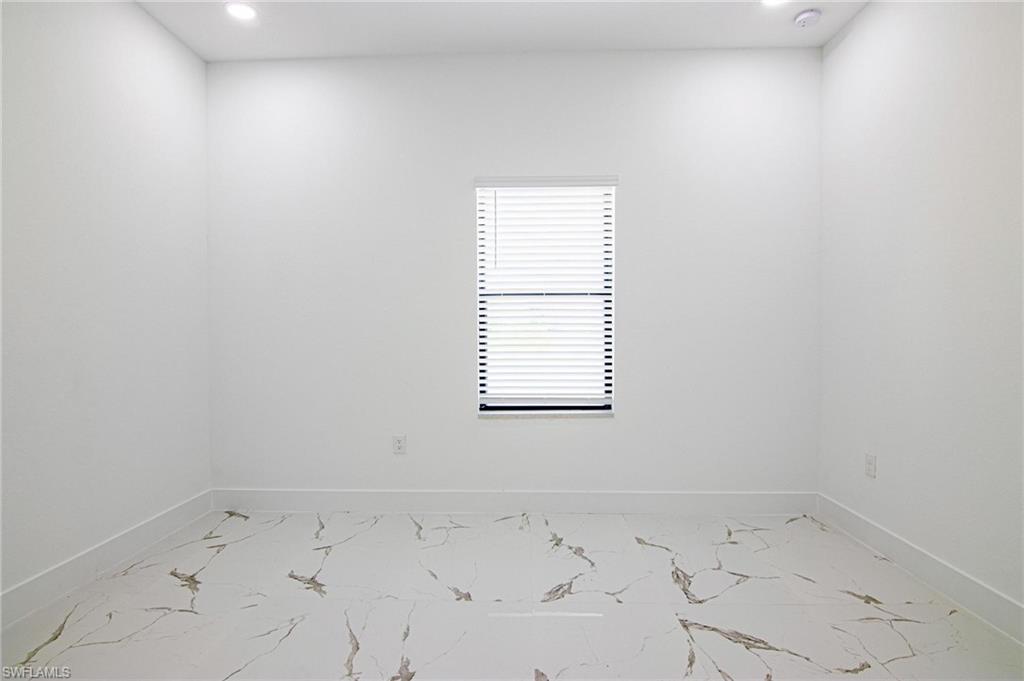 1834 Lindsay St Property Photo 22